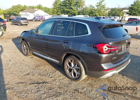 2022 BMW X3 xDrive30I z USA, uszkodzony, nr VIN 5UX53DP05N9J81530